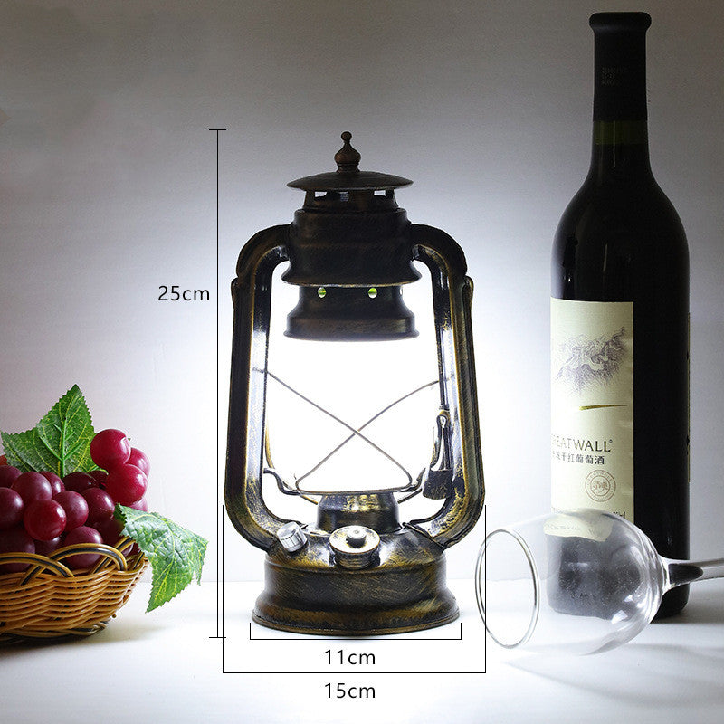 Retro Horse Lantern Kerosene Camping Lamp