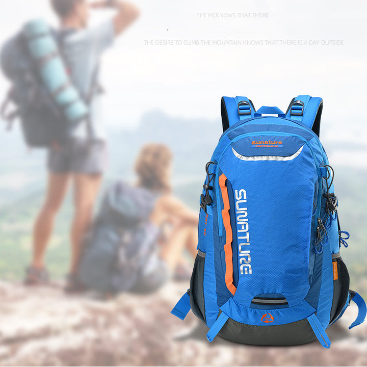 Large Capacity Hiking Mountaineering Backpack