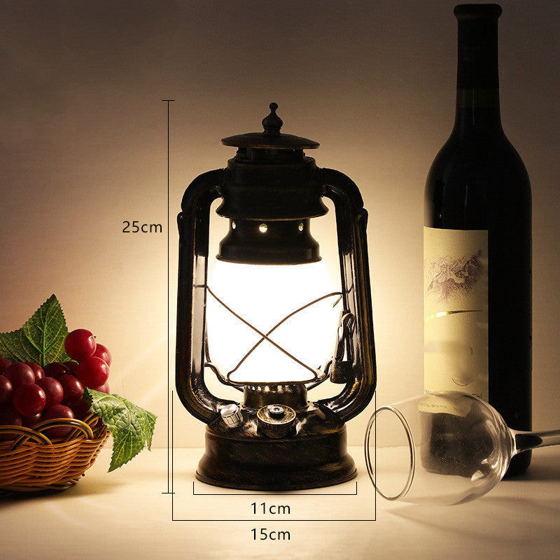Retro Horse Lantern Kerosene Camping Lamp
